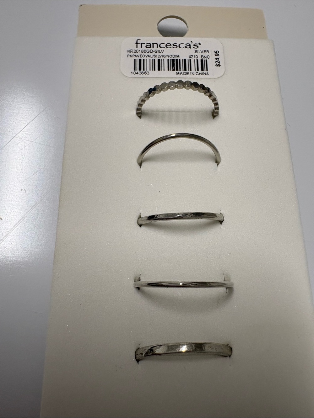 Francesca’s Ring Stacking Set - Picture 4 of 5